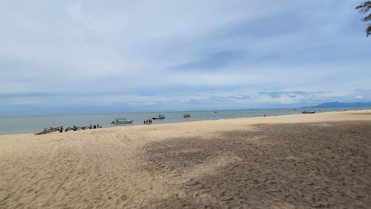 By The Sea Beach Luxury Resort - Batu Ferringhi Eksteriør billede
